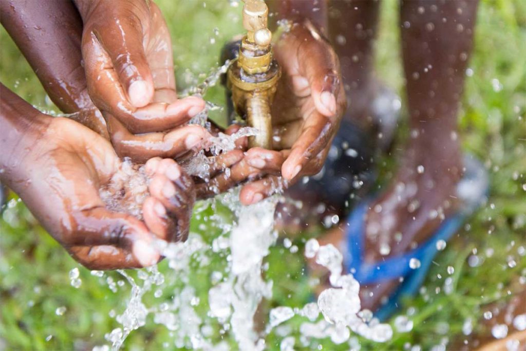 accès à l'eau potable et à l'énergie au togo est la clés du développement durable